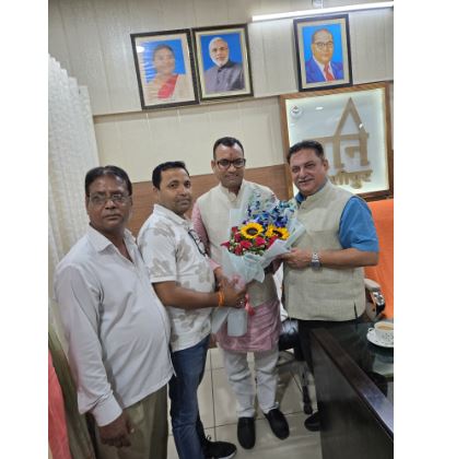 काशीपुर के दौरे पर खेल राज्य मंत्री हेमराज बिष्ट