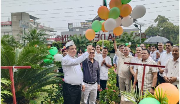 एमडीडीए में धूमधाम से मनाया गया स्वतंत्रता दिवस समारोह, “उपाध्यक्ष बंशीधर तिवारी ने किया ध्वजारोहण”