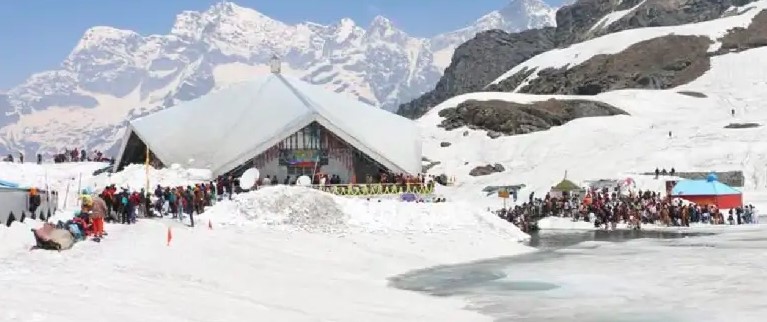 हेमकुंड साहिब के कपाट शीतकाल के लिए हुए बंद