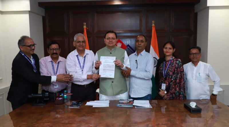 गढ़वाल हितैषिणी सभा ने मुख्यमंत्री राहत कोष में दिए ₹3.51 लाख