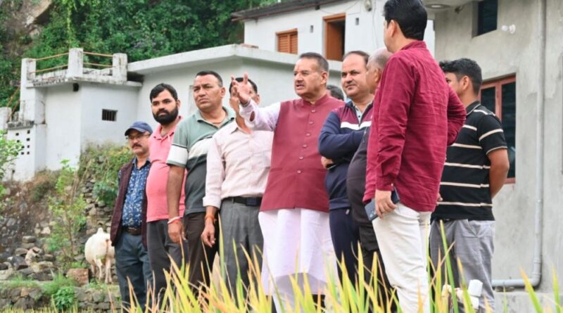 कैबिनेट मंत्री गणेश जोशी ने मसूरी के आपदा प्रभावित क्षेत्रों का किया निरीक्षण