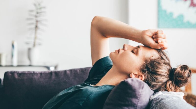 तनाव और अनिद्रा से जूझ रहे हैं? शरीर में हो सकती है इस पोषक तत्व की कमी