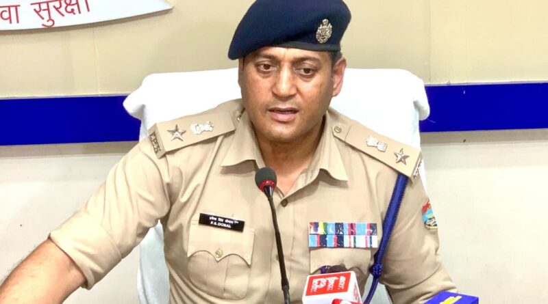 रायपुर क्षेत्र में हुई बुजुर्ग दम्पत्ति व महिला की हत्या करने वाले अभियुक्त को पुलिस ने किया गिरफ्तार